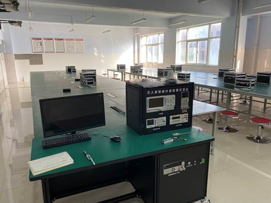 说明: 无人机零部件维修测试平台WX100